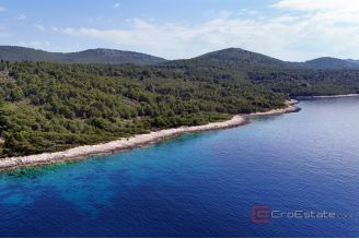 011 2052 100 island korcula building plot first row to the sea for sale