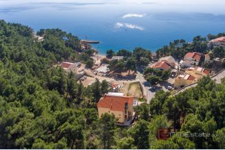 001 2016 644 Omiš Detached house with sea view for sale