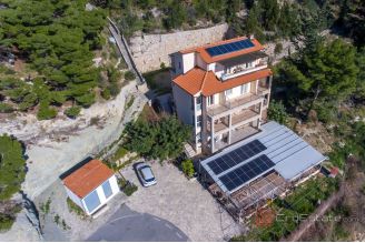 009 2016 644 Omiš Detached house with sea view for sale