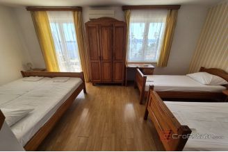 009 2016 644 Omiš Detached house with sea view for sale