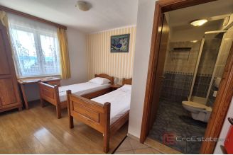 009 2016 644 Omiš Detached house with sea view for sale