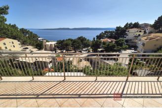 009 2016 644 Omiš Detached house with sea view for sale