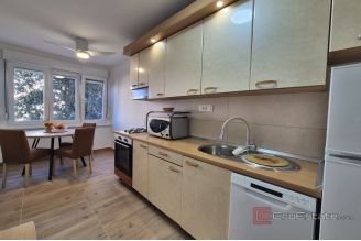 007 2016 686 Split Bol Renovated apartment for long term rent