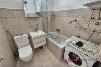 007 2016 686 Split Bol Renovated apartment for long term rent