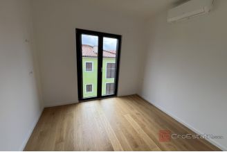 012 2053 30c Pula Modern apartment on the first floor with terrace for sale