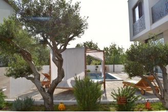 019 2055 06 kastela luxury villa with pool for sale