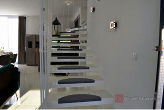 019 2055 06 kastela luxury villa with pool for sale