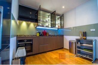 018 2035 332 Split Center Modern two bedroom apartment for rent