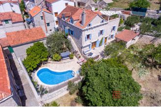 23 2013 182 Brac stone villa swimming pool for sale