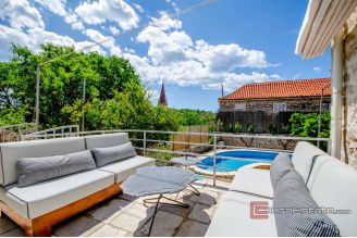 23 2013 182 Brac stone villa swimming pool for sale