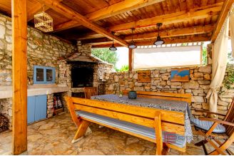 23 2013 182 Brac stone villa swimming pool for sale