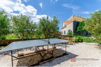 23 2013 182 Brac stone villa swimming pool for sale