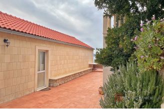 020 2022 481 dubrovnik villa in the first row to the sea sale