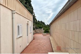 020 2022 481 dubrovnik villa in the first row to the sea sale