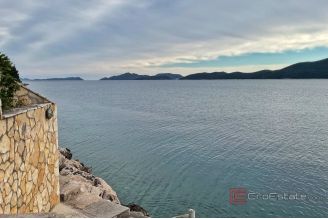 020 2022 481 dubrovnik villa in the first row to the sea sale