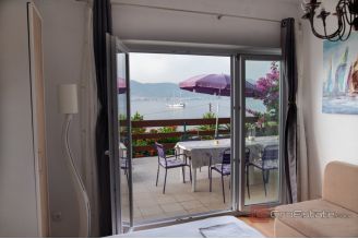 010 2057 05 Ciovo Two bedroom apartment for rent