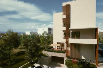 005 2056 01 Makarska Three bedroom apartment with sea view for sale