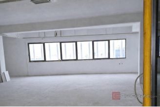 003 2056 02b split commercial space in modern office building for rent