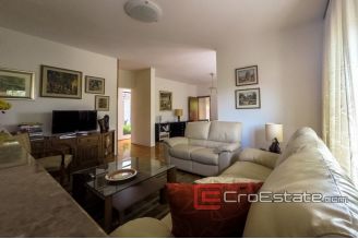 13 2014 87 Ciovo house sold