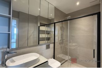 016 2046 181 Split Gripe Penthouse with sea view for rent