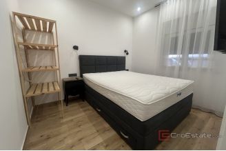 019 2057 07 Trogir Luxury villa with pool for rent