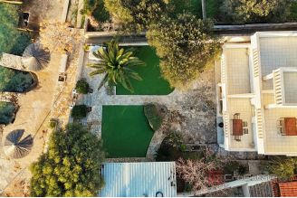 016 2058 03 Šibenik Apartment house first row to the sea for sale