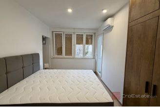 007 2049 84 Split Manus Renovated one bedroom apartment for sale