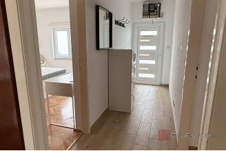 012 2046 183 Split Semi detached house with three residential units for sale