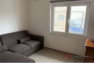 012 2046 183 Split Semi detached house with three residential units for sale