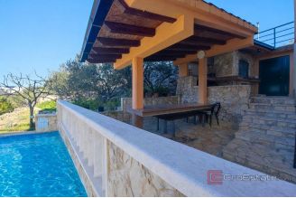 020 2021 425 rogoznica apartment house with swimming pool for sale