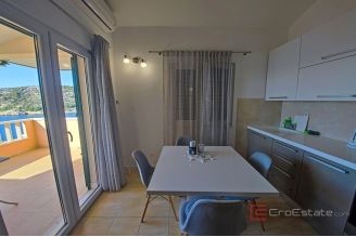 020 2021 425 rogoznica apartment house with swimming pool for sale