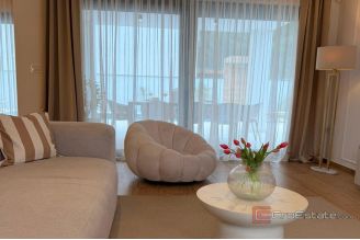 011 2058 02 Pula Luxury villa with pool for sale