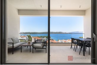 013 5470 30 Trogir Duplex penthpuse with pool and a sea view for sale for sale