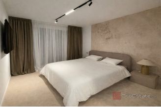 011 2031 228 Kastela Spacious penthouse with open sea view for sale