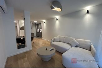 017 2035 333 Split Mertojak Modern two bedroom apartment for rent