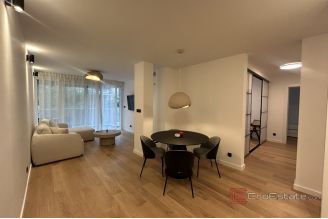 017 2035 333 Split Mertojak Modern two bedroom apartment for rent