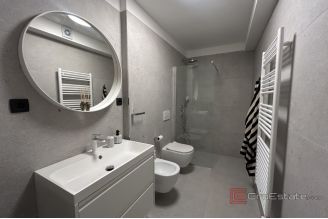 017 2035 333 Split Mertojak Modern two bedroom apartment for rent
