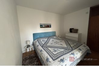 011 2035 334 Split Blatine Comfortable three bedroom apartment for sale