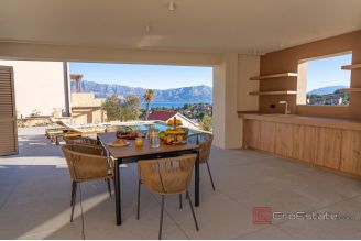 018 2022 482 Brac Modern villa with pool and a sea view for sale