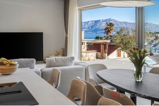 018 2022 482 Brac Modern villa with pool and a sea view for sale