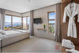 018 2022 482 Brac Modern villa with pool and a sea view for sale