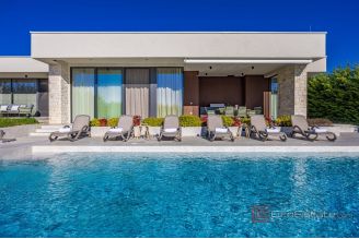 019 2053 33 Novigrad Exclusive modern villa with sea view and a private wellness oasis sale