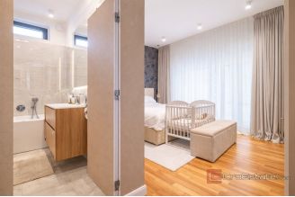 020 2053 32 Zagreb Luxury villa with pool for rent