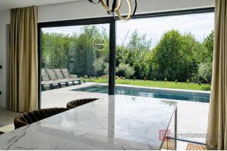 010 2053 35 Labin Modern villa with two residential buildings for sale