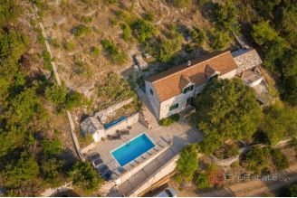 013 2016 691 island brac authentic stone villa with sea view for sale