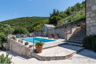 013 2016 691 island brac authentic stone villa with sea view for sale