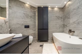 018 2046 185 Zadar Modern villa in a quiet location for rent