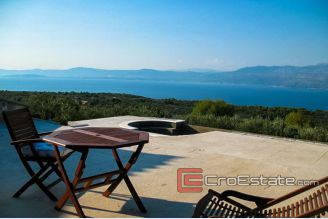 01 2014 62 Brac house for sale sea view