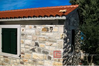 12 2014 62 Brac house for sale sea view