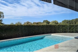 017  5477 30 Porec Modern villa with swimming pool for sale
